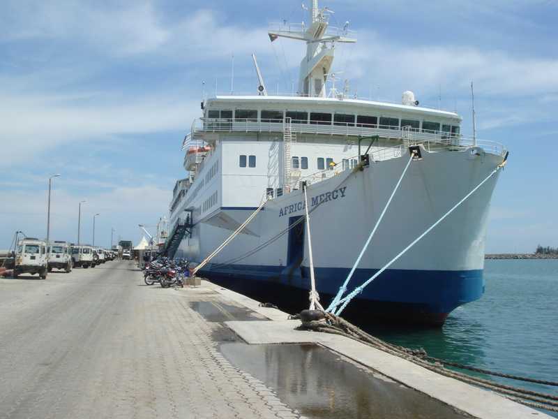 mercy_ship_colour